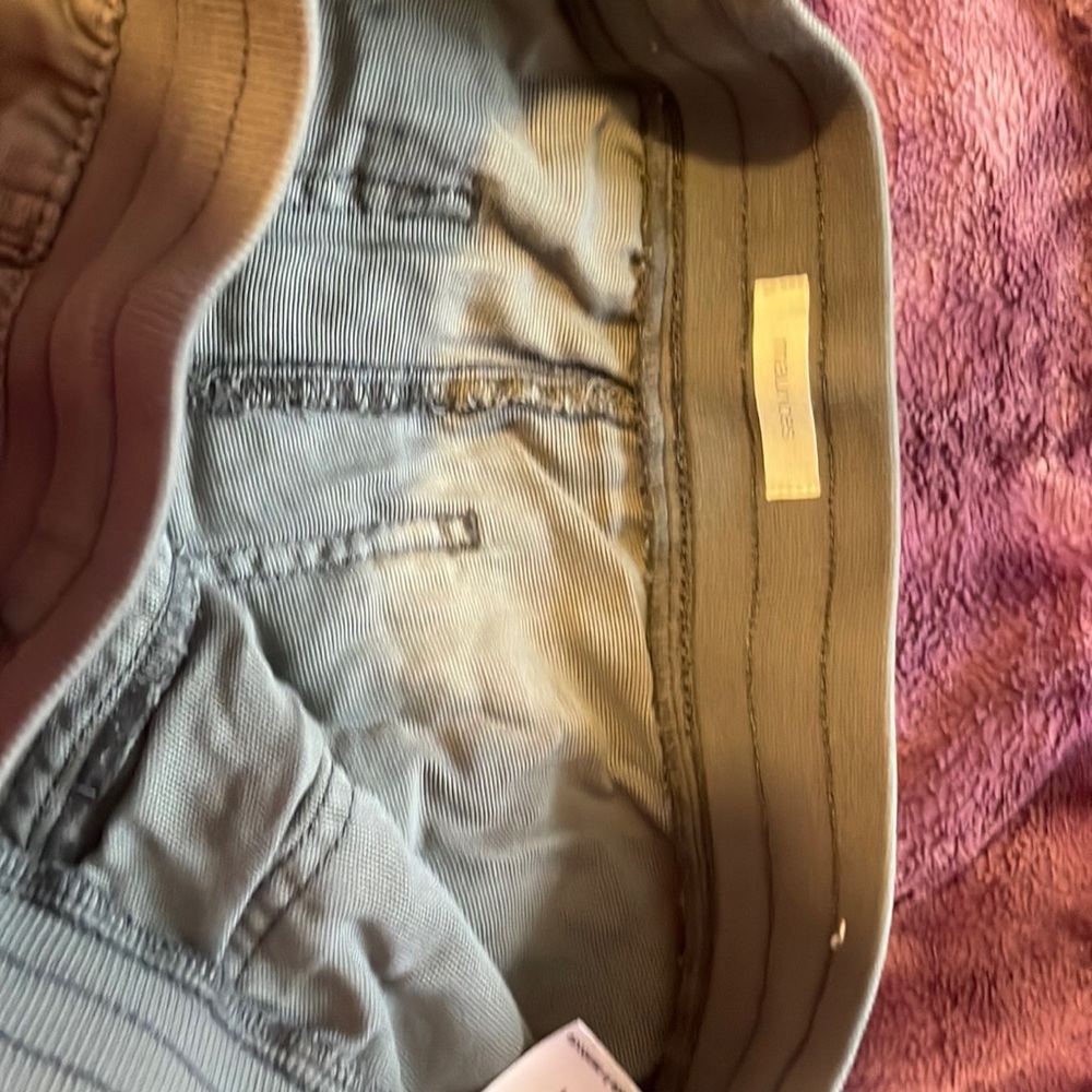Maurice long capris w button